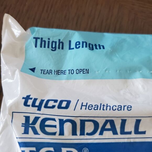 Tyco Kendall T.E.D. Thigh length Anti-Embolism stockings - Picture 3 of 4